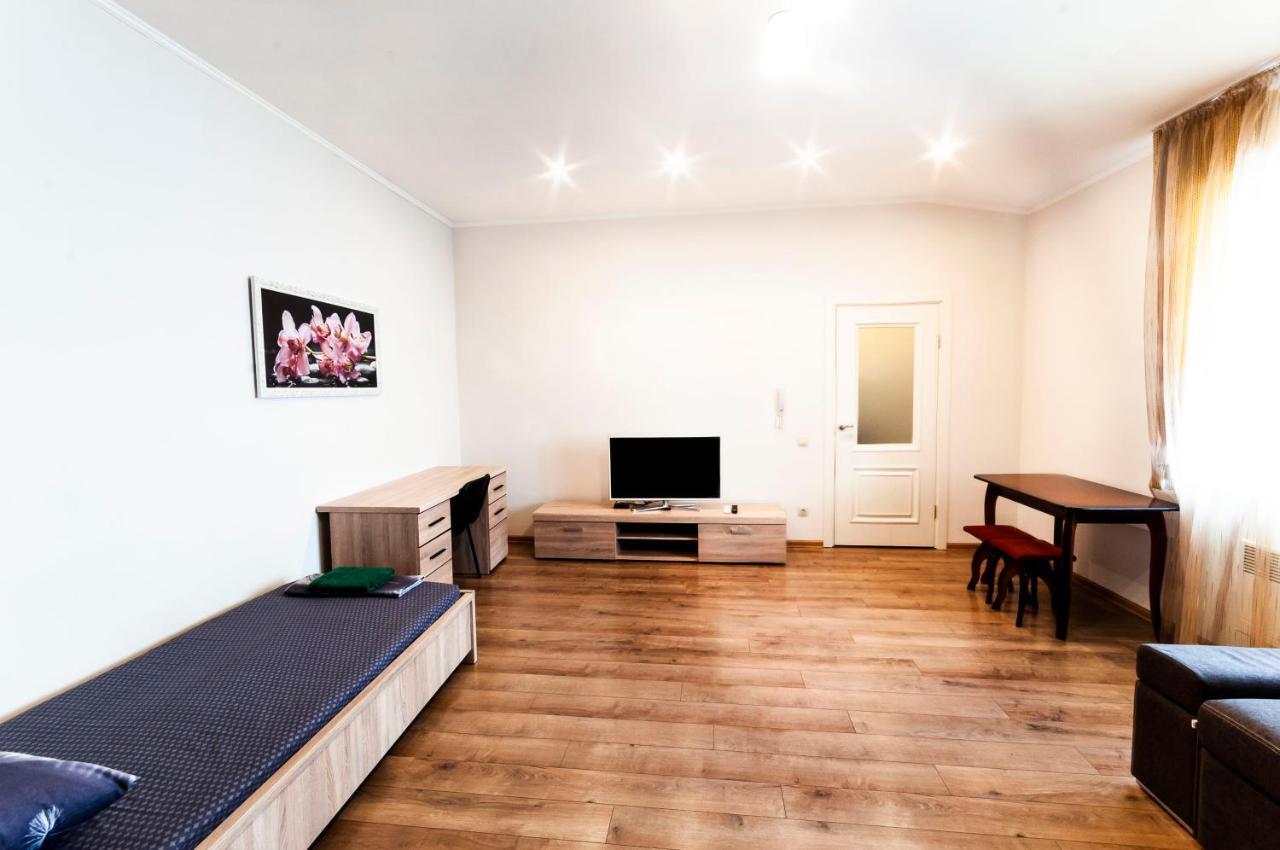Wonderful Flat On City Center Užhorod Esterno foto